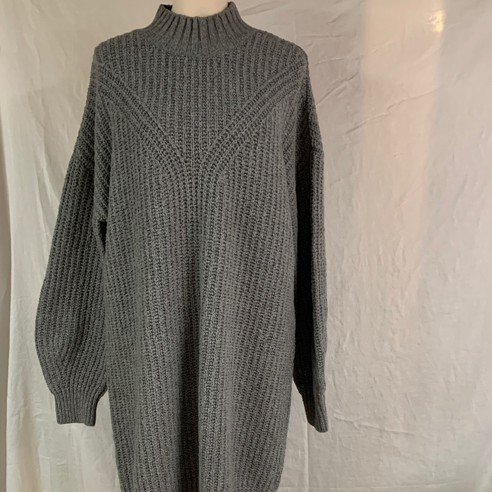 Old Navy Gray Ribbed Turtleneck Sweater